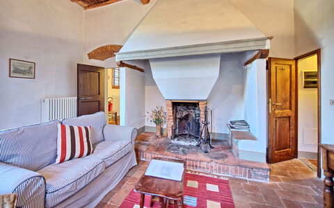 Accommodation Le Fonti 15: Living Room