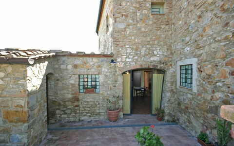 Accommodation San Donato 2: Building Exterior