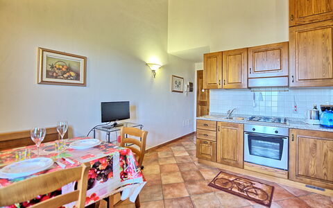 Accommodation Certaldo 2: Dining Room, Kitchen, Living Room