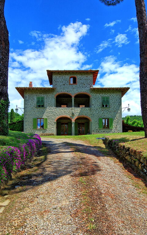 Villa Lo Scoiattolo: Garden, Outdoor
