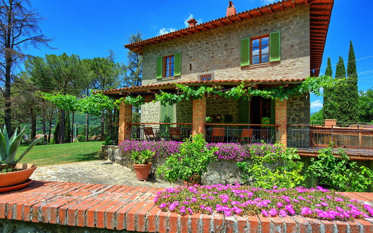 Villa Lo Scoiattolo: Building Exterior, Garden, Outdoor, Summer