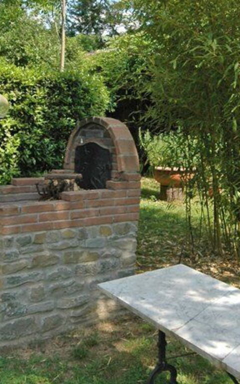 Villa Elisa: Building Exterior, Garden