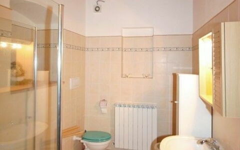Accommodation Pienza b: Bathroom