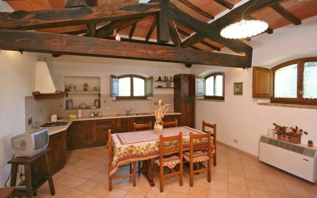 Accommodation Pienza b: Dining Room, Kitchen, Living Room