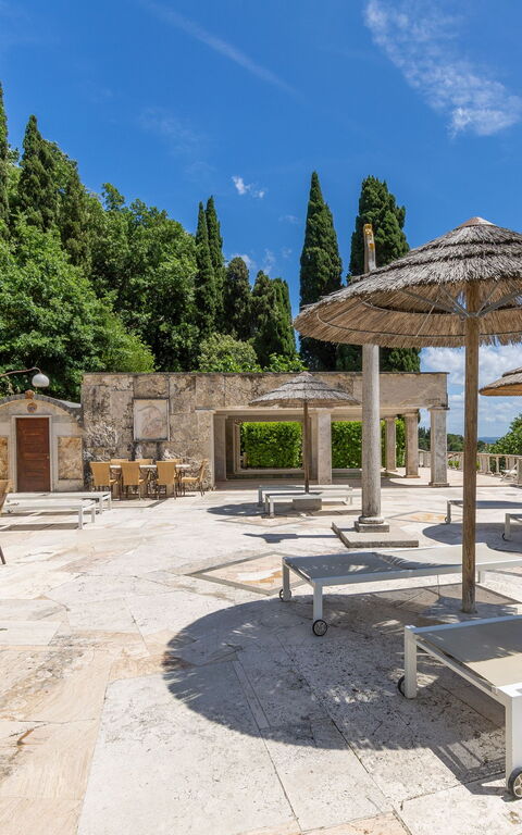 Le Querciolaie with Geothermal Pool: Outdoor