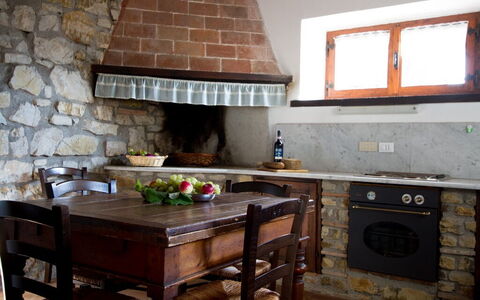 Accommodation Boscaiolo: Dining Room, Kitchen