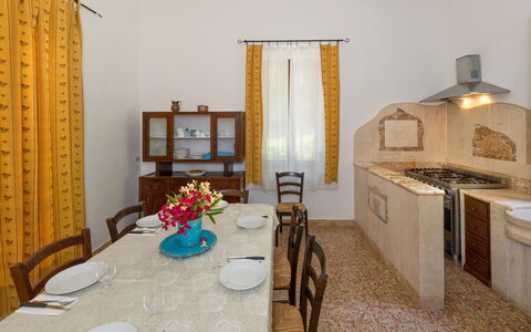 Accommodation Casiere: Dining Room, Kitchen