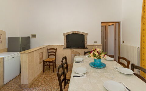 Accommodation Casiere: Dining Room, Kitchen