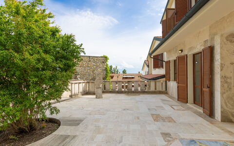 Accommodation Dependance 1: Balcony / Terrace / Patio