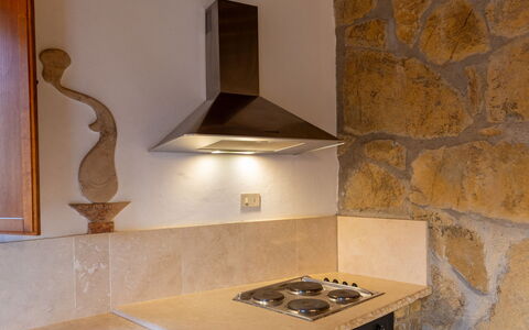 Accommodation Fontana 2: Dining Room, Kitchen, Room Detail