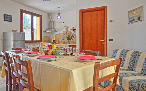 Accommodation Dependance 2: Dining Room, Kitchen