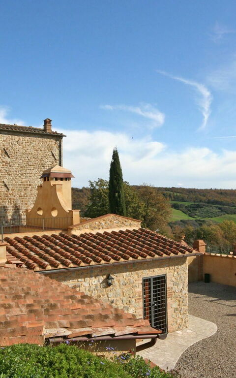 Dante: Building Exterior