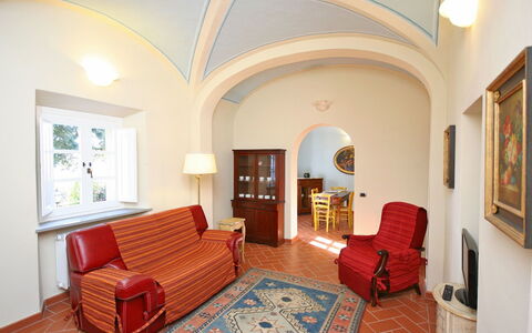 Accommodation Dante 2: Living Room