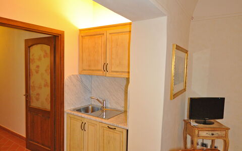 Accommodation Dante 4: Dining Room, Kitchen, Living Room