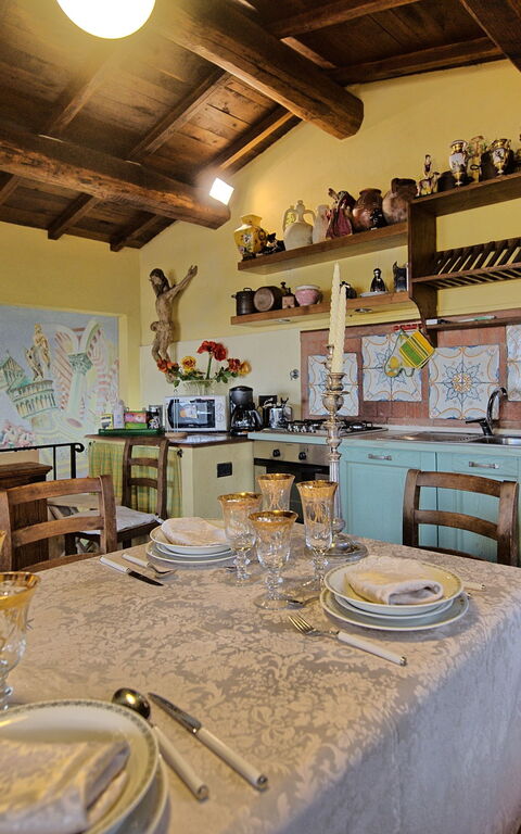 Casa Vania: Dining Room, Kitchen