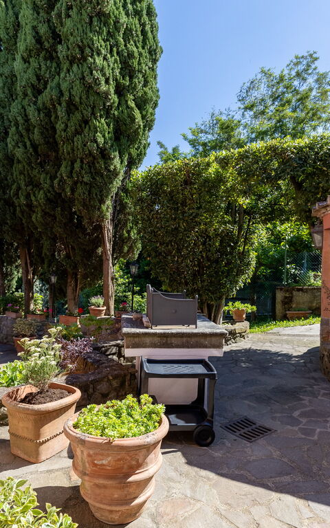Casa Vania: Building Exterior, Outdoor