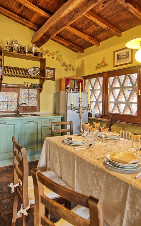 Casa Vania: Dining Room, Kitchen