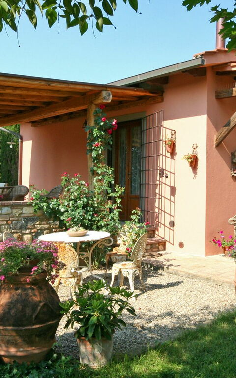 Casa Cipressi: Balcony / Terrace / Patio, Building Exterior, Garden, Outdoor