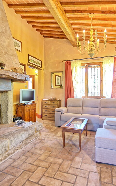 Casa Cipressi: Dining Room, Living Room
