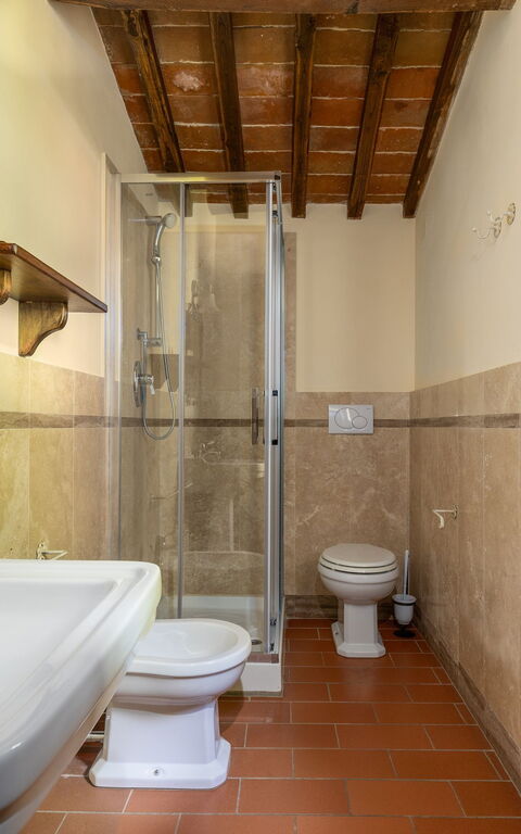 Villa Casentino: Bathroom