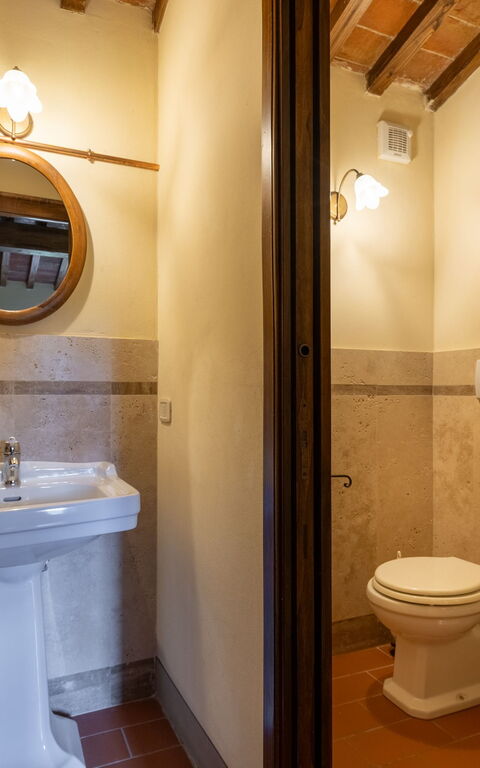 Villa Casentino: Bathroom