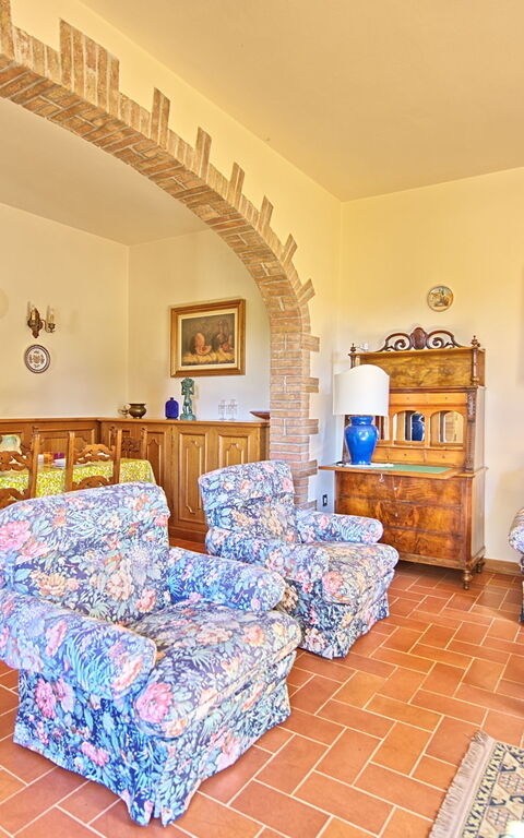 Casale Ambra: Dining Room, Living Room