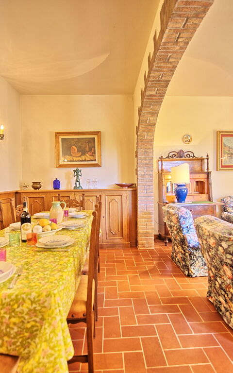 Casale Ambra: Dining Room, Living Room