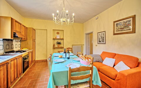 Accommodation Vittoriana 2: Dining Room, Living Room