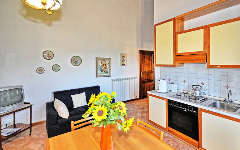Accommodation Vittoriana 3: Dining Room, Kitchen, Living Room