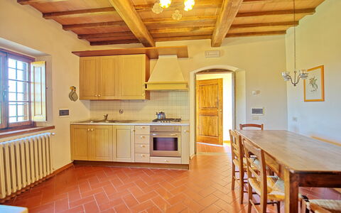 Accommodation Tenuta 5: Dining Room, Kitchen