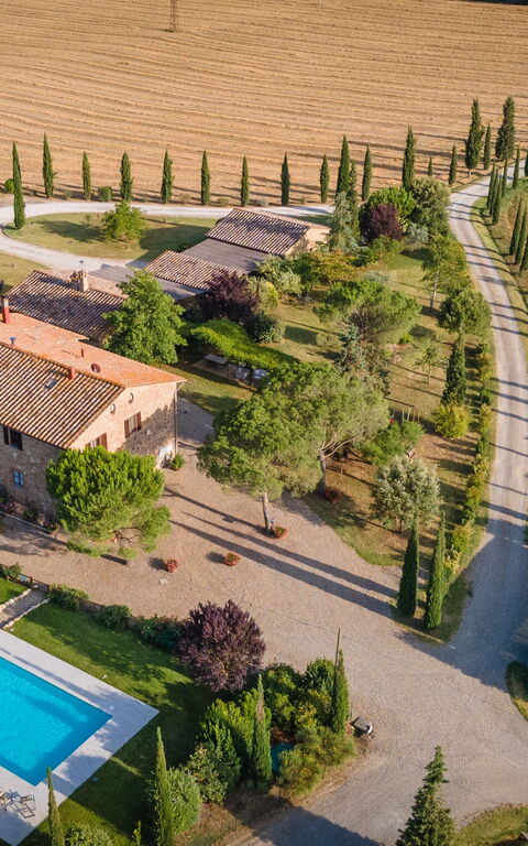 Villa Cassia: Pool, Scenic View