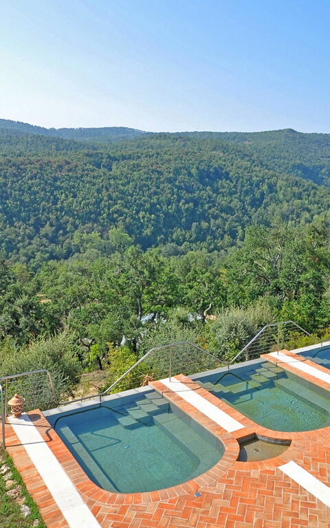 Villa Vittorio: Pool, Scenic View, Wellness
