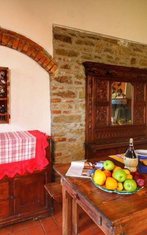 Civitella: Dining Room, Living Room