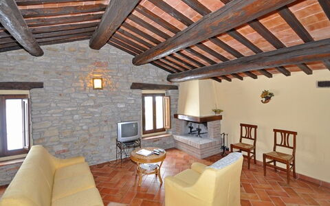 Accommodation Marradi 4: Dining Room, Kitchen, Living Room