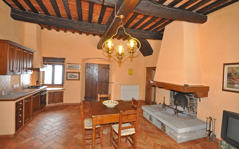 Accommodation Marradi 3: Dining Room, Kitchen, Living Room