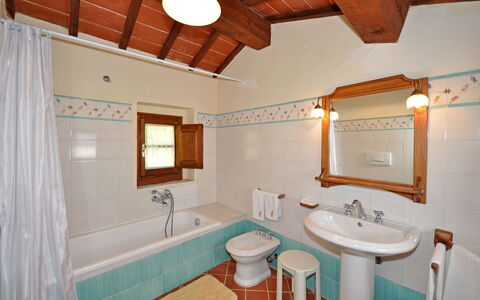 Accommodation Civetta 7: Bathroom