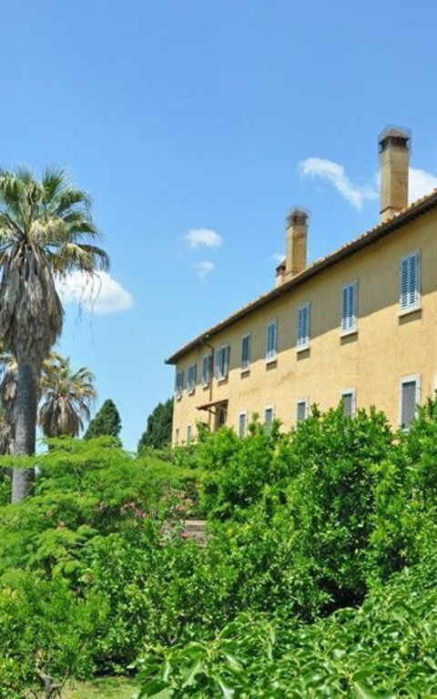 Il Principe: Building Exterior, Garden, Outdoor