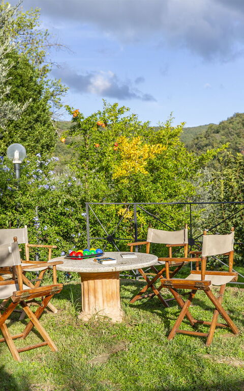 Bigiolo a Melazzano: Garden, Outdoor