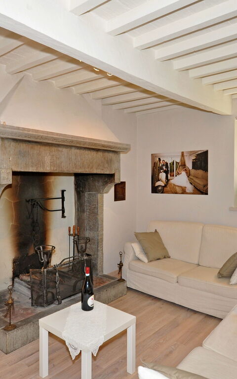 Villa Dame: Living Room