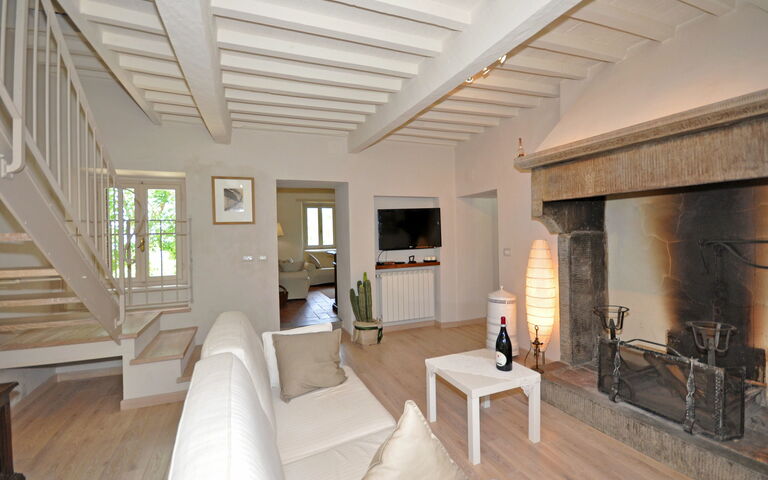 Villa Dame: Living Room