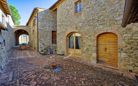 Accommodation Arturo 3 - Borgo: Building Exterior, Outdoor