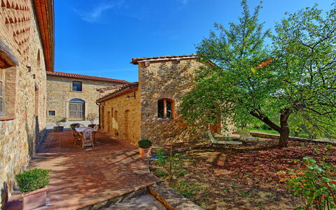 Accommodation Arturo 2 - Dependance: Balcony / Terrace / Patio, Building Exterior, Garden