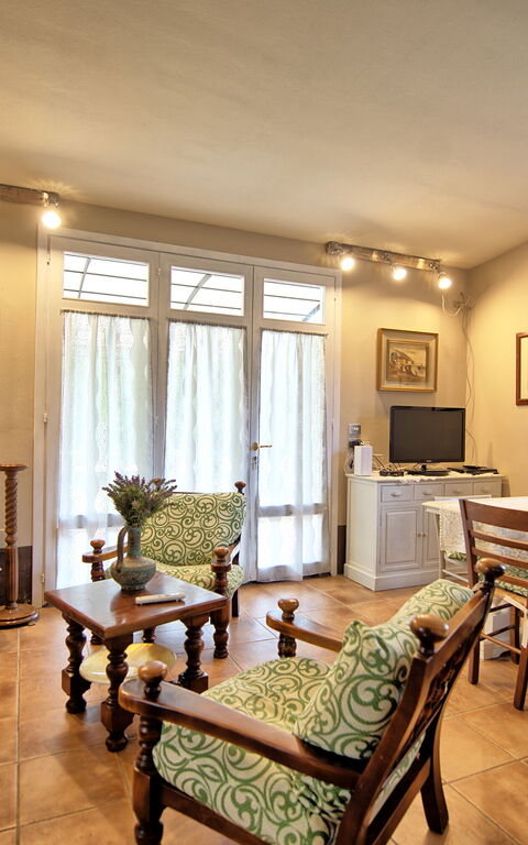 Casa Ovile: Dining Room, Living Room