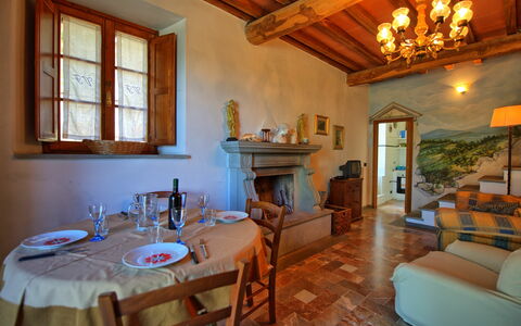 Accommodation Chiesa: Dining Room, Living Room