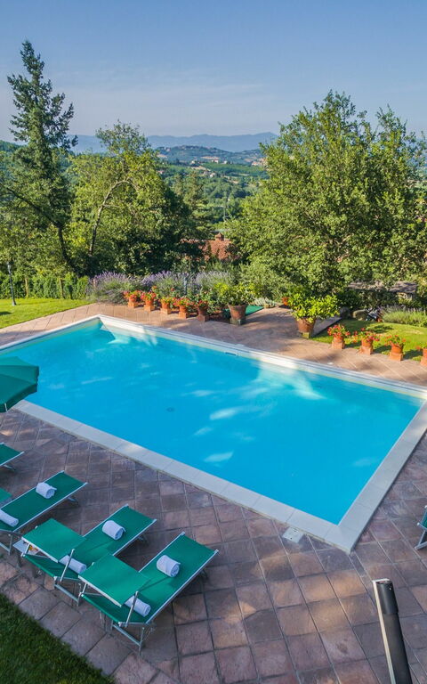 Torre Del Cielo: Garden, Pool