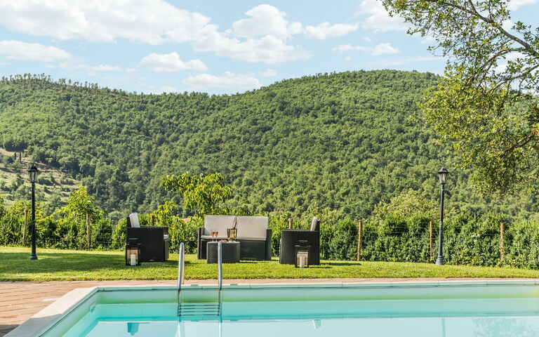 Torre Del Cielo: Garden, Pool
