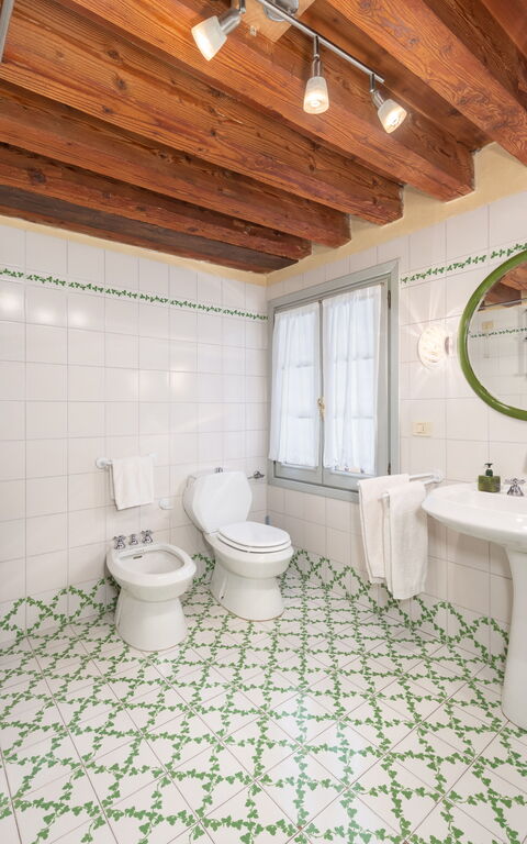 Ca' Marcello: Bathroom