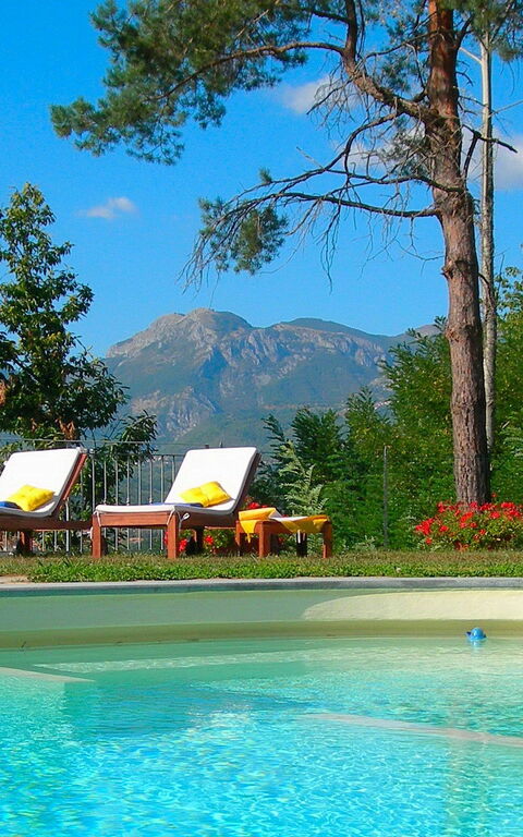 Villa Saida: Outdoor, Pool