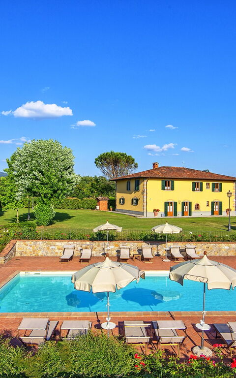 Podere Sant'angelo: Building Exterior, Garden, Pool
