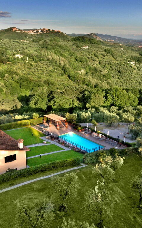 Villa Le Ferrette: Garden, Pool, Scenic View